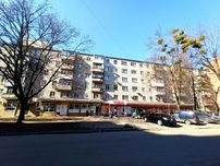 Продам 3к квартиру Конный Рынок