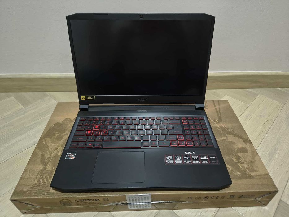Laptop Acer Nitro 15" / 16GB / 512GB / 5600H / RTX 3050