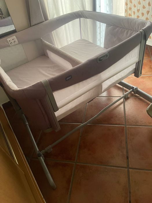 Berço Next to Me Gémeos – Como Novo! Conforto e Praticidade