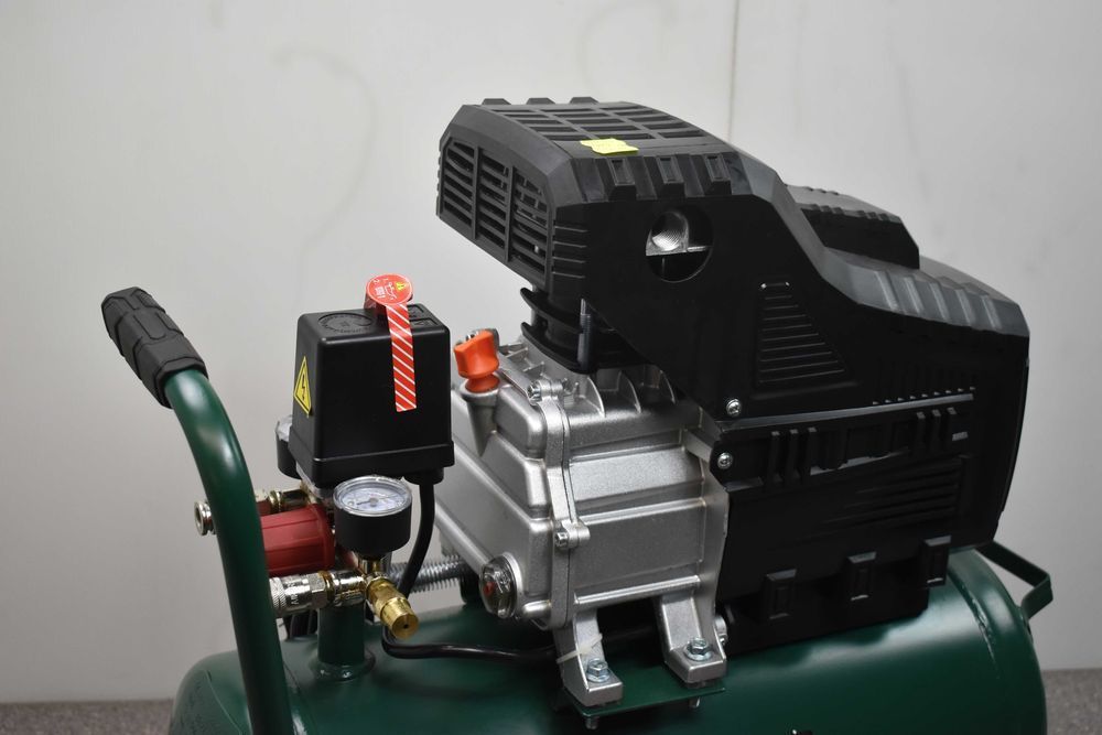 Kompresor olejowy Parkside PKO 24 B2 1,8 kW
