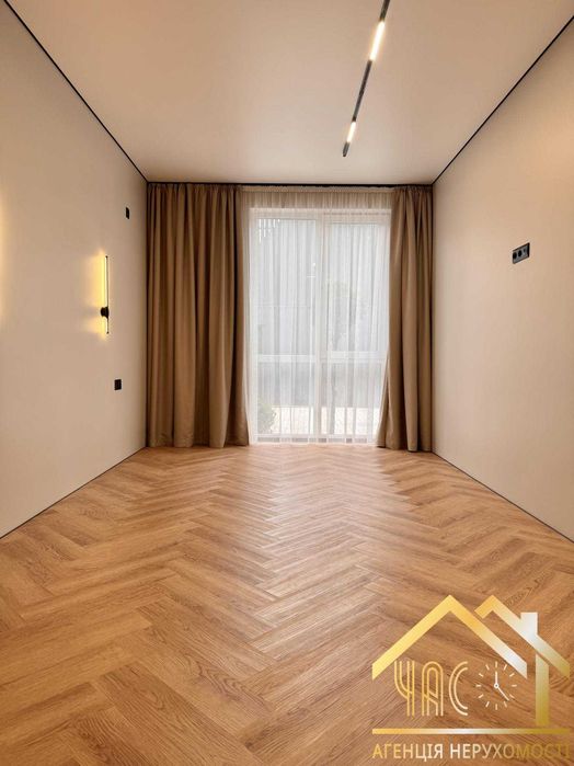 Таунхаус з новим ремонтом та газом! БЕЗ КОМІСІЇ!