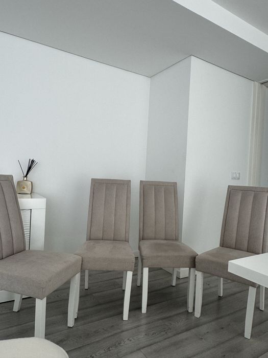 Conjunto 4 cadeiras de tecido bege