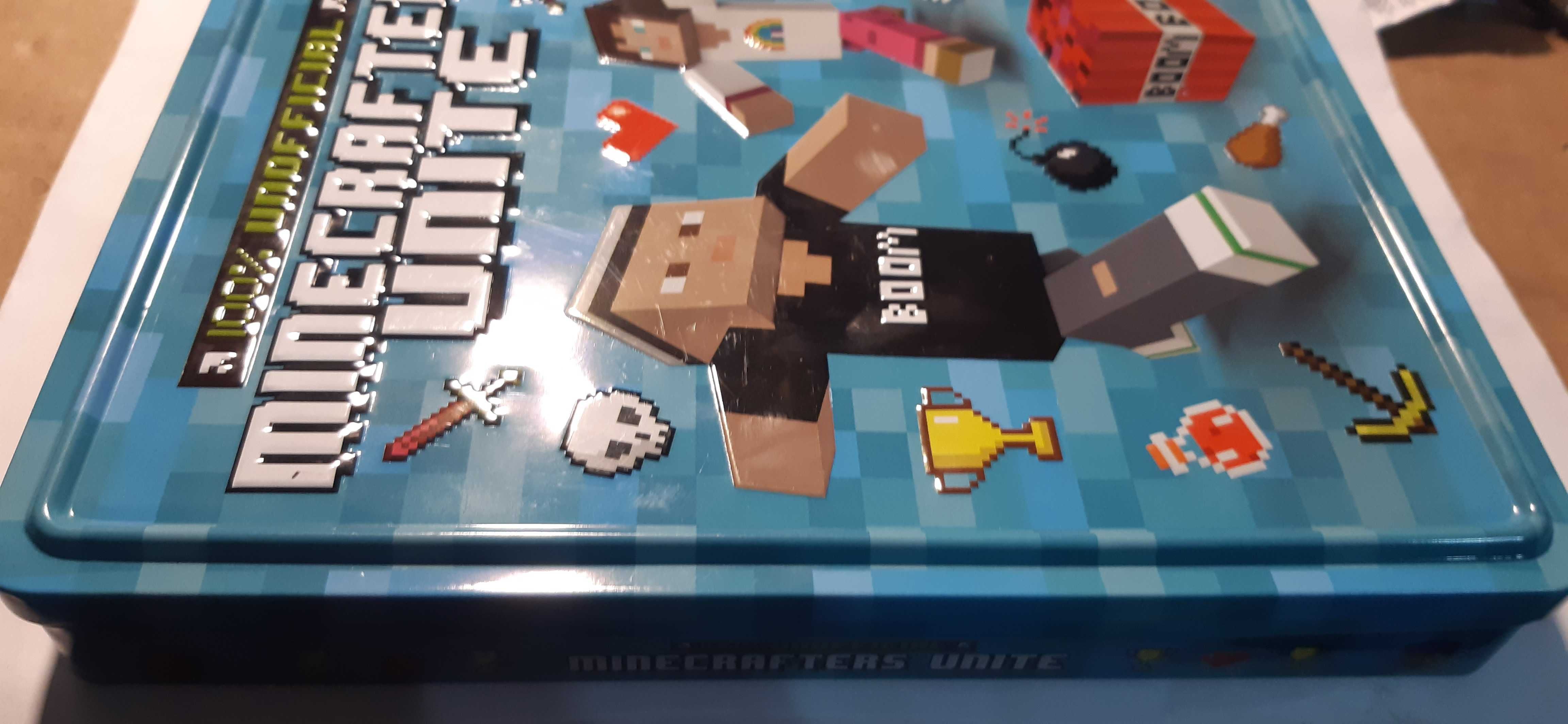 zestaw metalowe pudełko książeczki i naklejki minecreft
