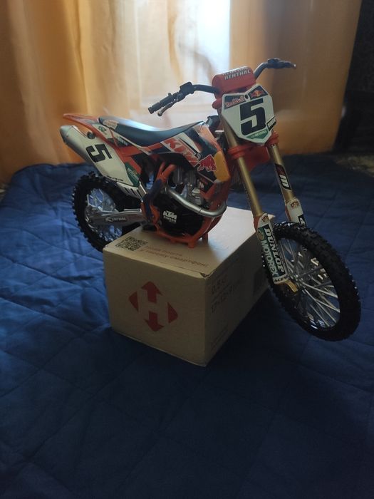 Мотик іграшковий KTM