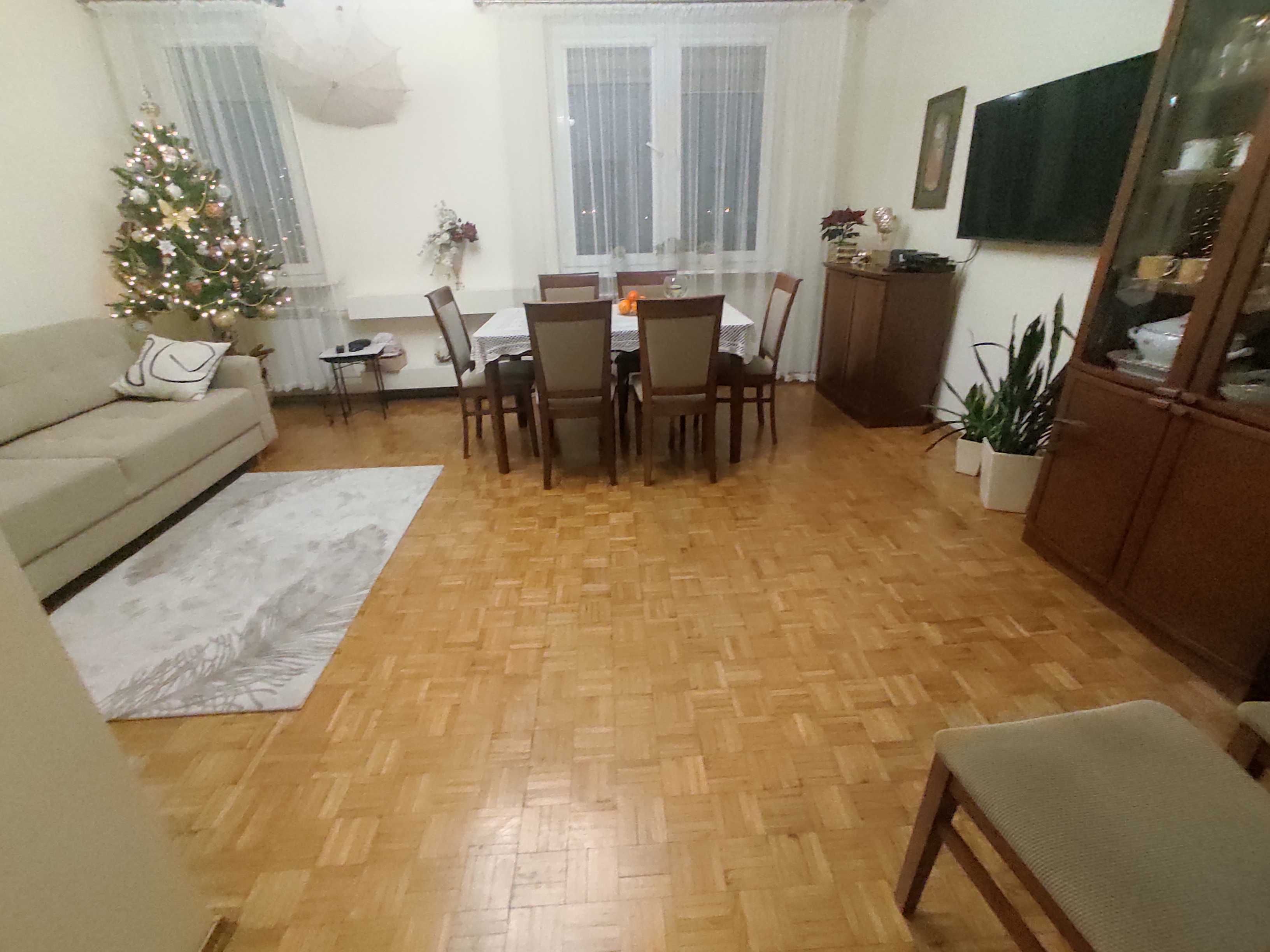 Sprzedam mieszkanie Jędrzejów ul. Okrzei 75
