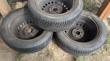 komplet - felgi stalowe z oponami zimowymi 16" ford focus
