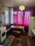 Продаю 1к/кв ул.Комонавтов 6/9,43/17/9,балкон,лоджия 18000