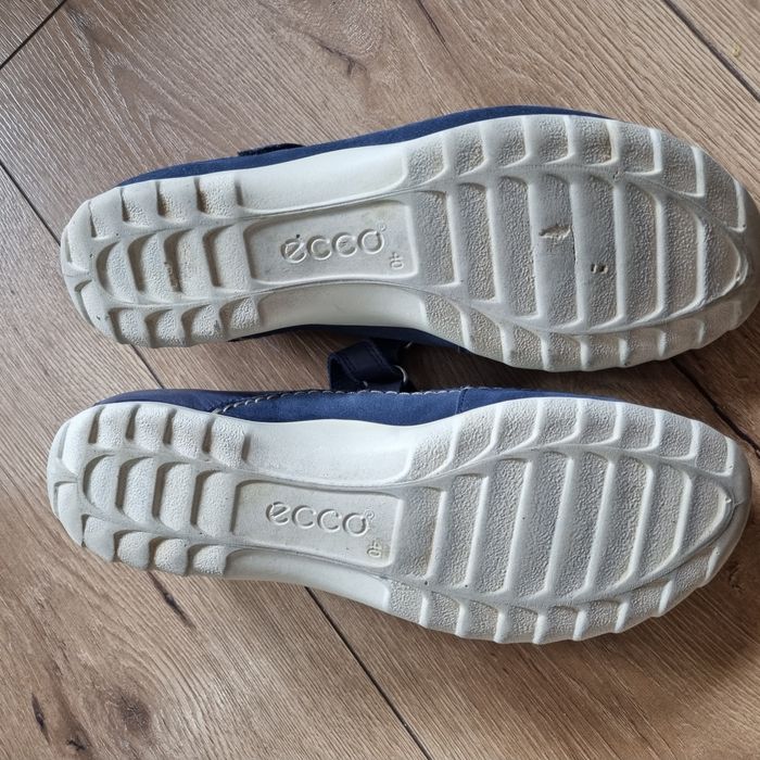 Damskie półbuty Jamp ECCO roz. 40
Marka: ECCO
Mod