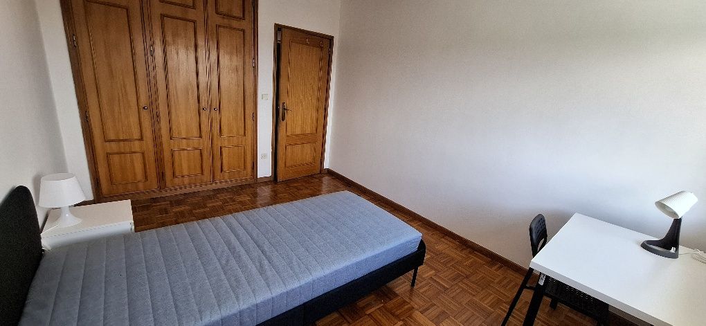 Quartos para meninas junto ao Ismai
