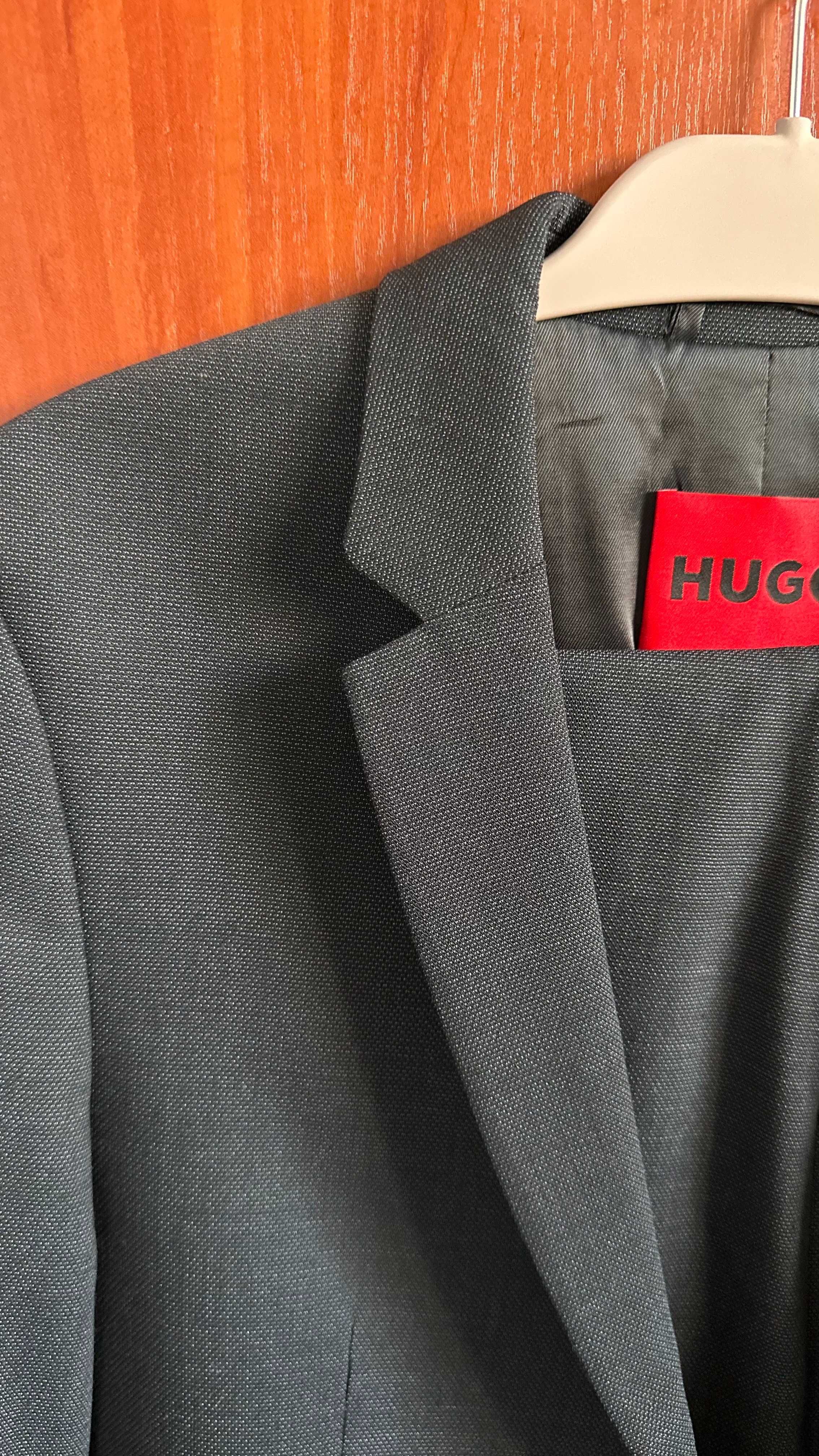 Новий костюм HUGO BOSS у розмірі 46/S