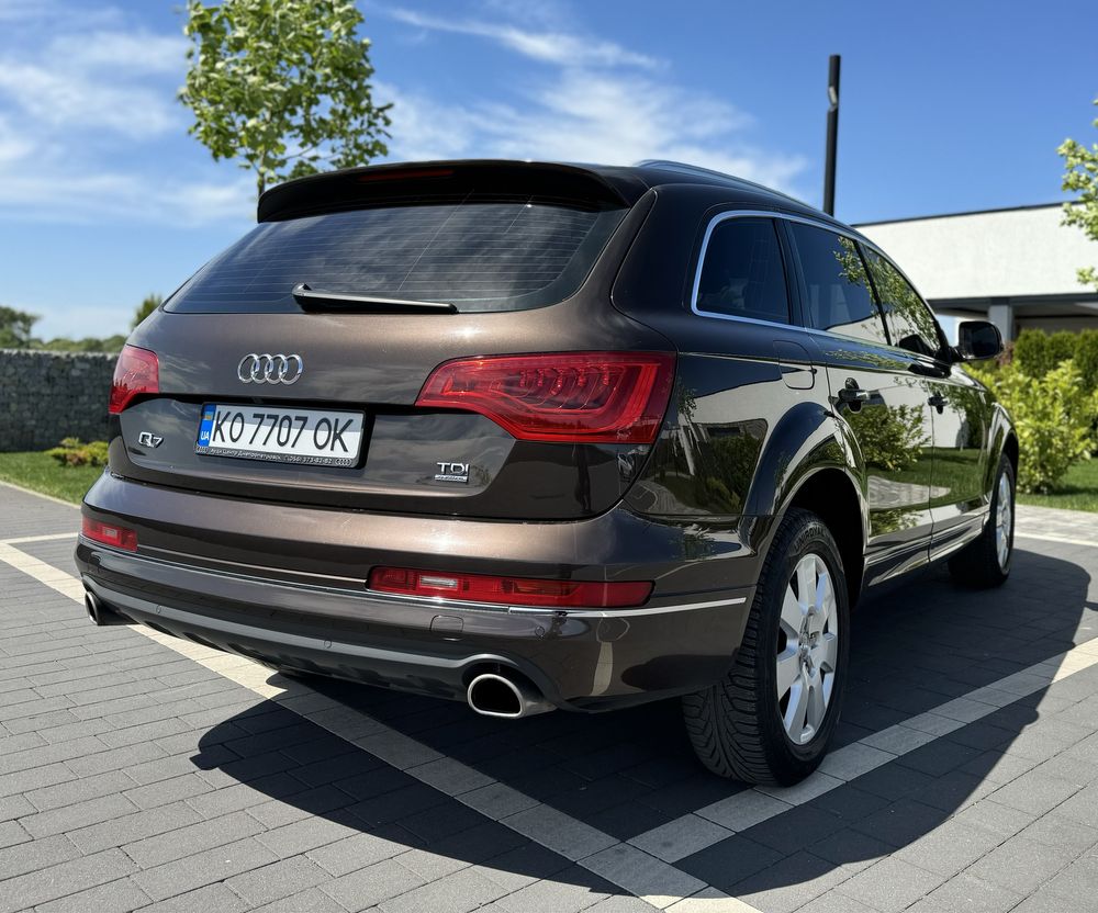 Продам свою Audi Q7