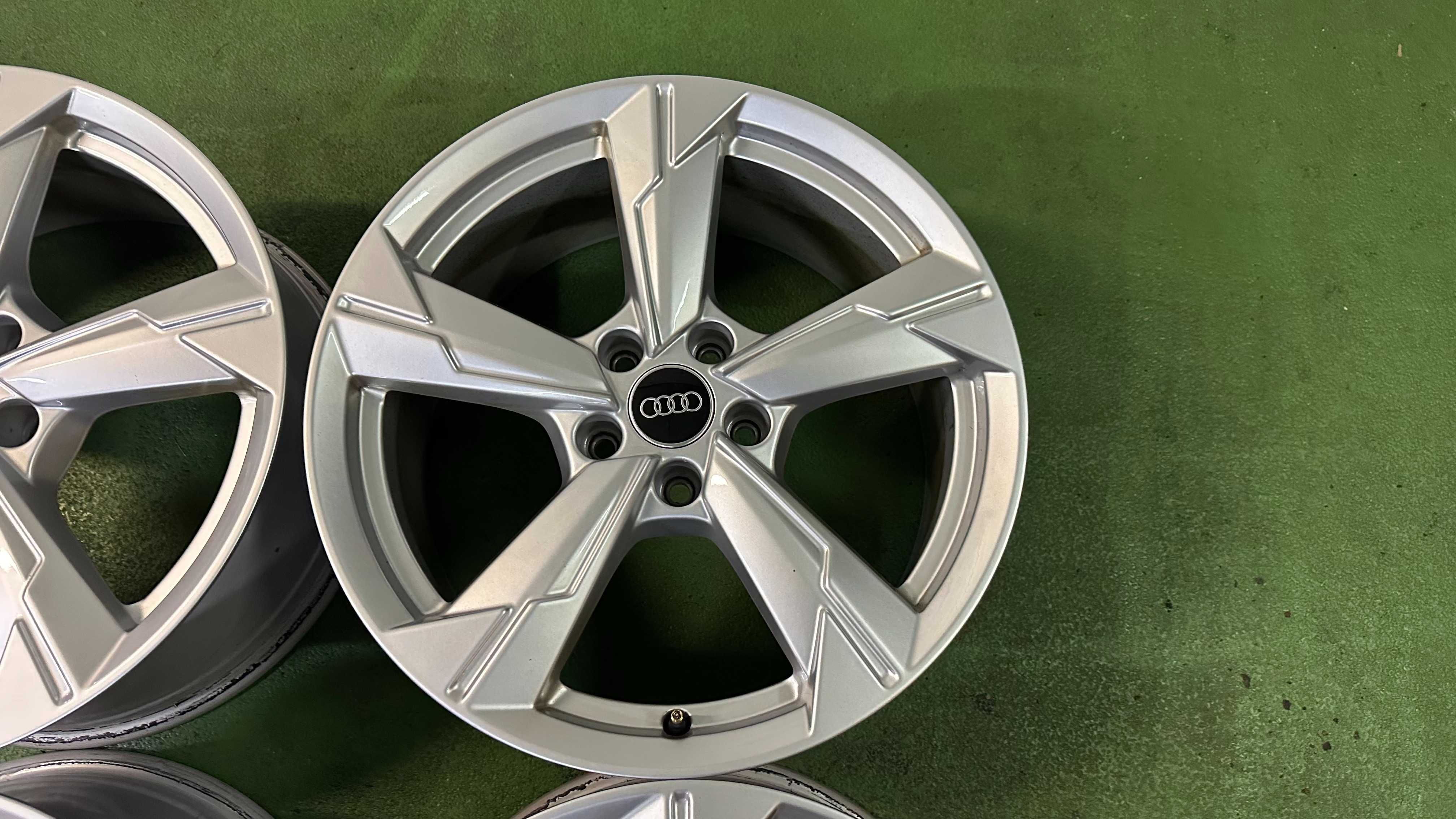 Felgi Aluminiowe 18" 8Jx18H2 5x112x66,6 ET39 Audi Skoda Mercedes BMW