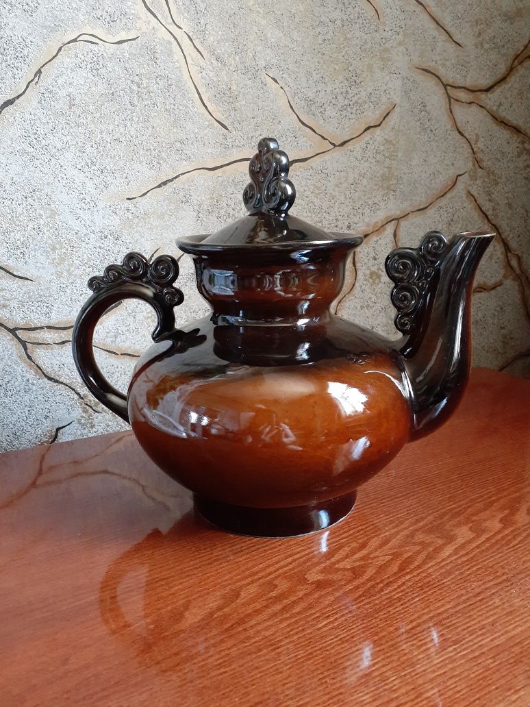 Продам винтажный заварочный керамический чайник времён СССР