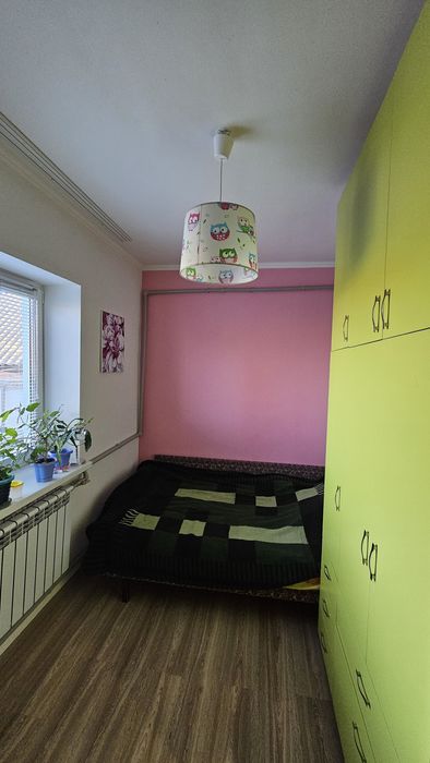 Продам будинок із земельною ділянкою