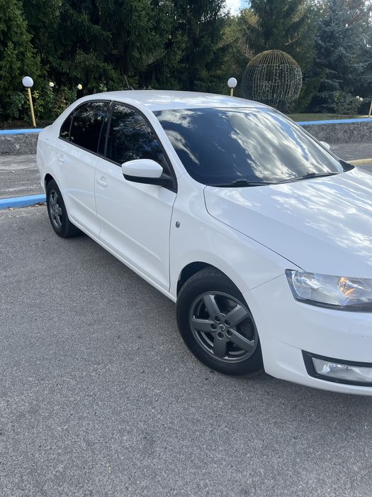 Продам Scoda Rapid 2012