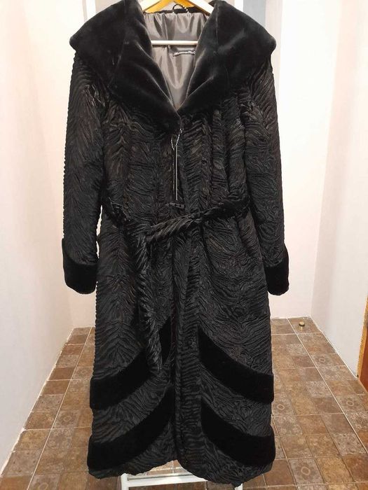 Шуба (екошуба) 48р Murenna Furs з еко хутра під каракуль