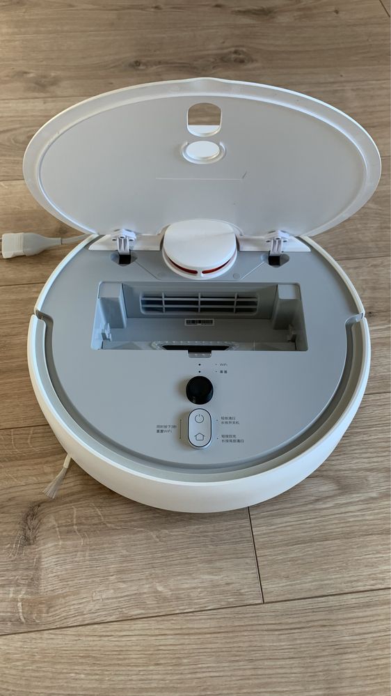 Xiaomi Mi 1S robot vacuum cleaner odkurzacz