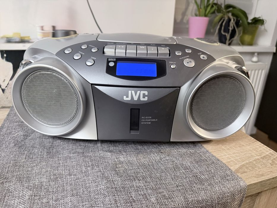 Radioodtwarzacz CD JVC RC-EX36
