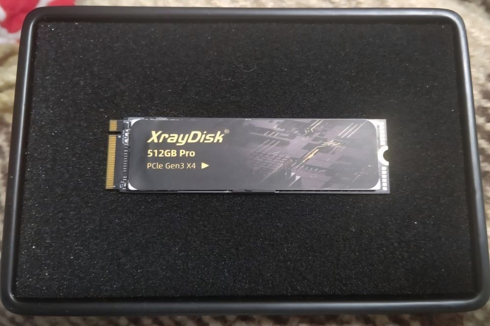 Продам Xraydisk 512Gb pro зовнішній накопичувач