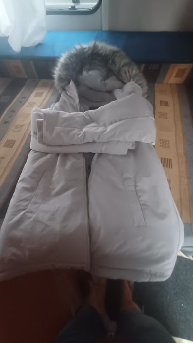 Kispo ou parka como nova