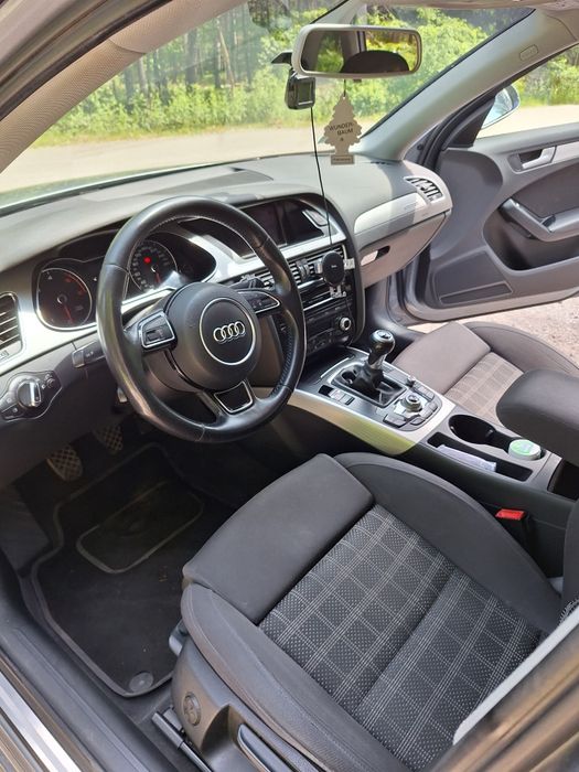 AUDI A4 B8 2.0 TDI quattro