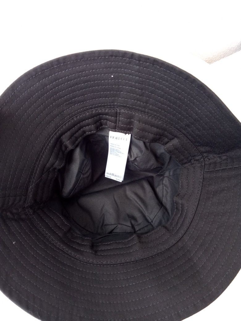 Super cena Nowy oryginalny kapelusz bucket hat Fiorucci czarny