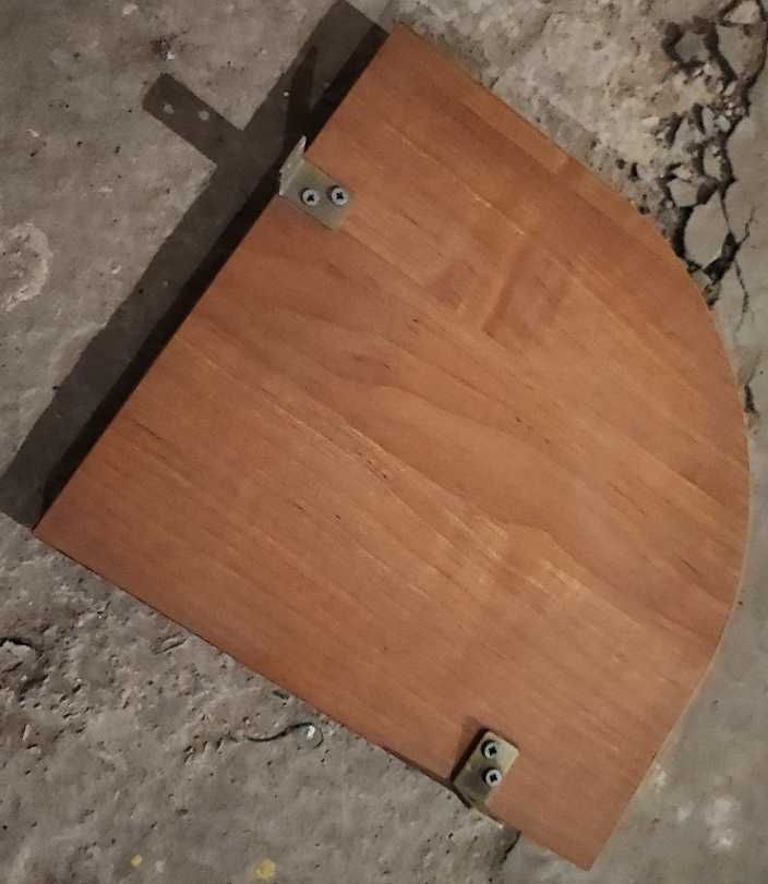 Półka drewniana narożna 28x30