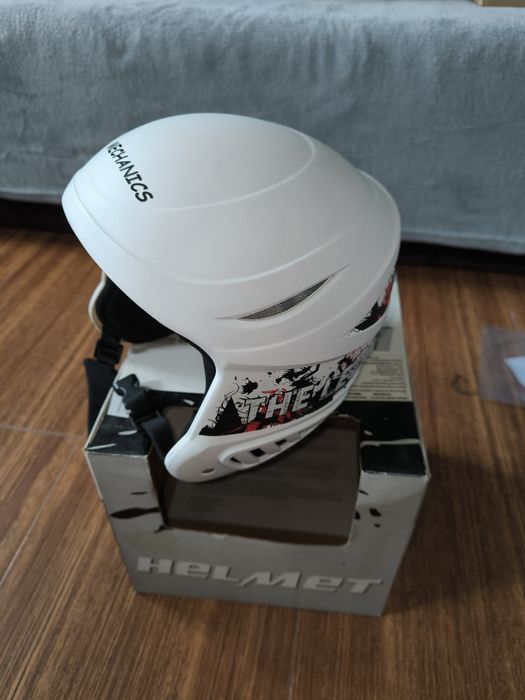 Kask narciarski dziecięcy nowy 48-50cm