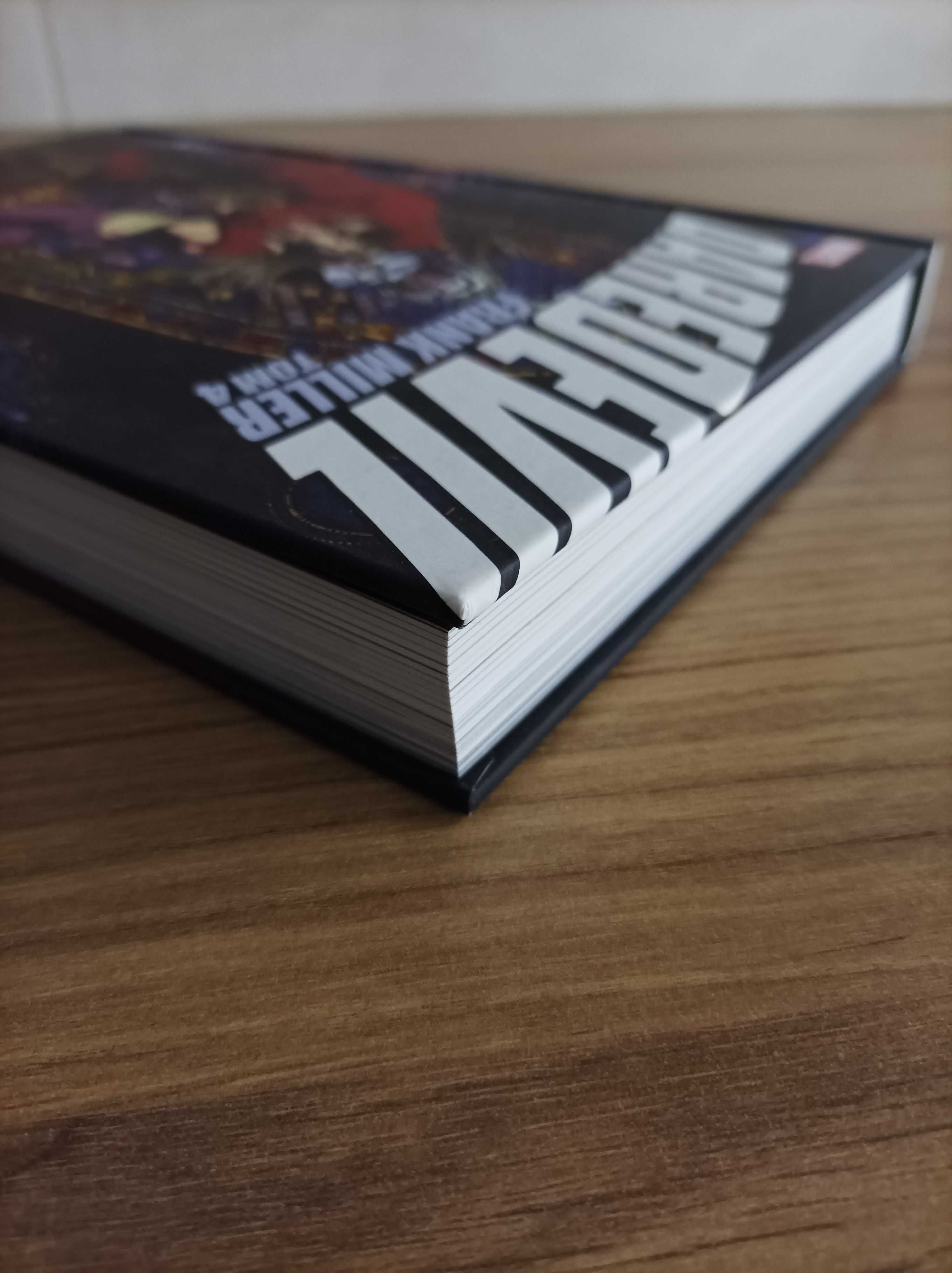 Daredevil: Frank Miller – tom 4 - MARVEL Classic