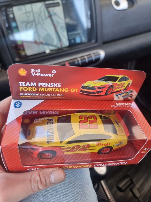 Carro telecomandado shell