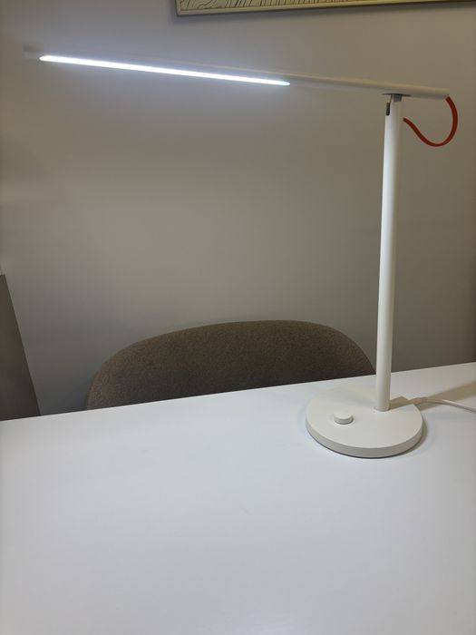 Lampka biurkowa Xiaomi Mi LED Desk Lamp biała