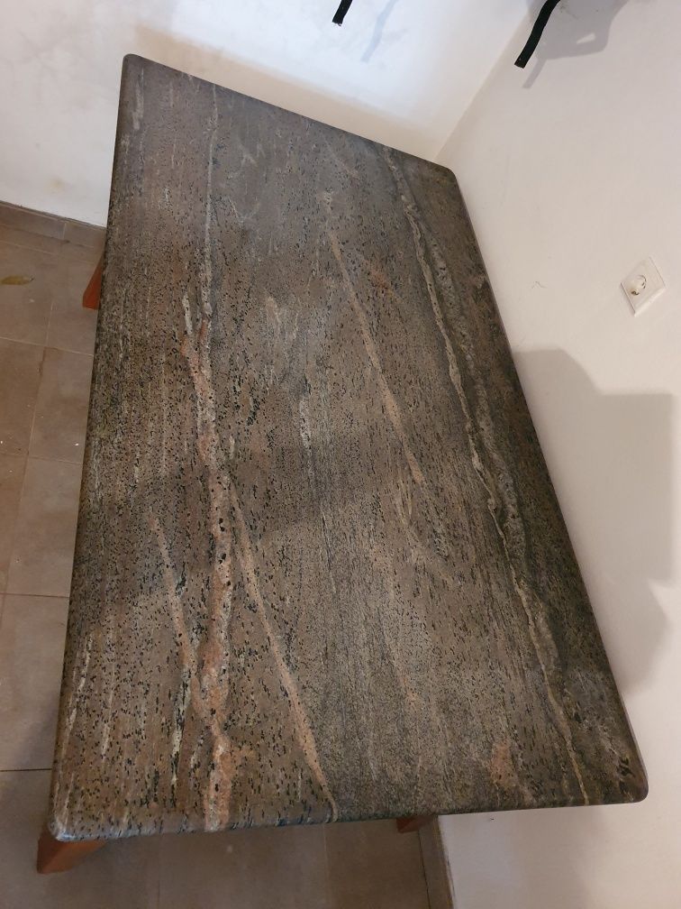 Mesa em cerejeira com granito 162cm x 92cm