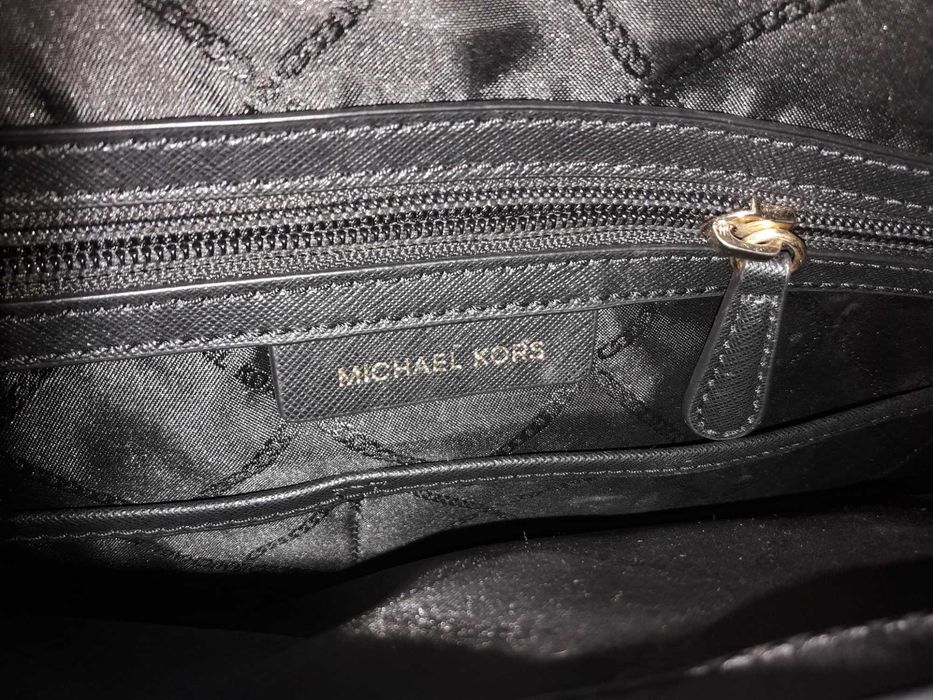 Продам стильную женскую сумку Michael Kors