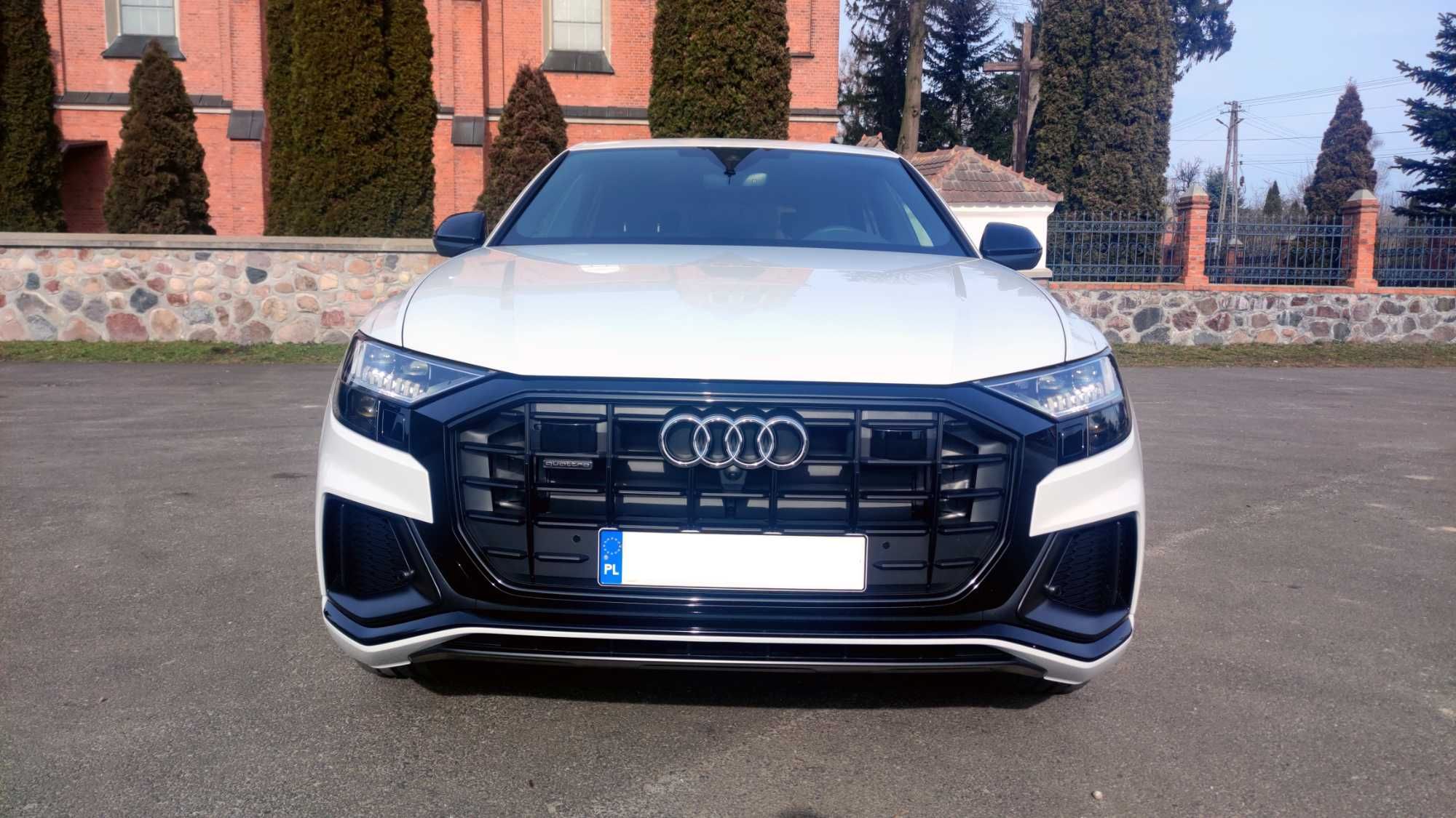 Piękne Białe Audi Q8 do ślubu / auto na wesele