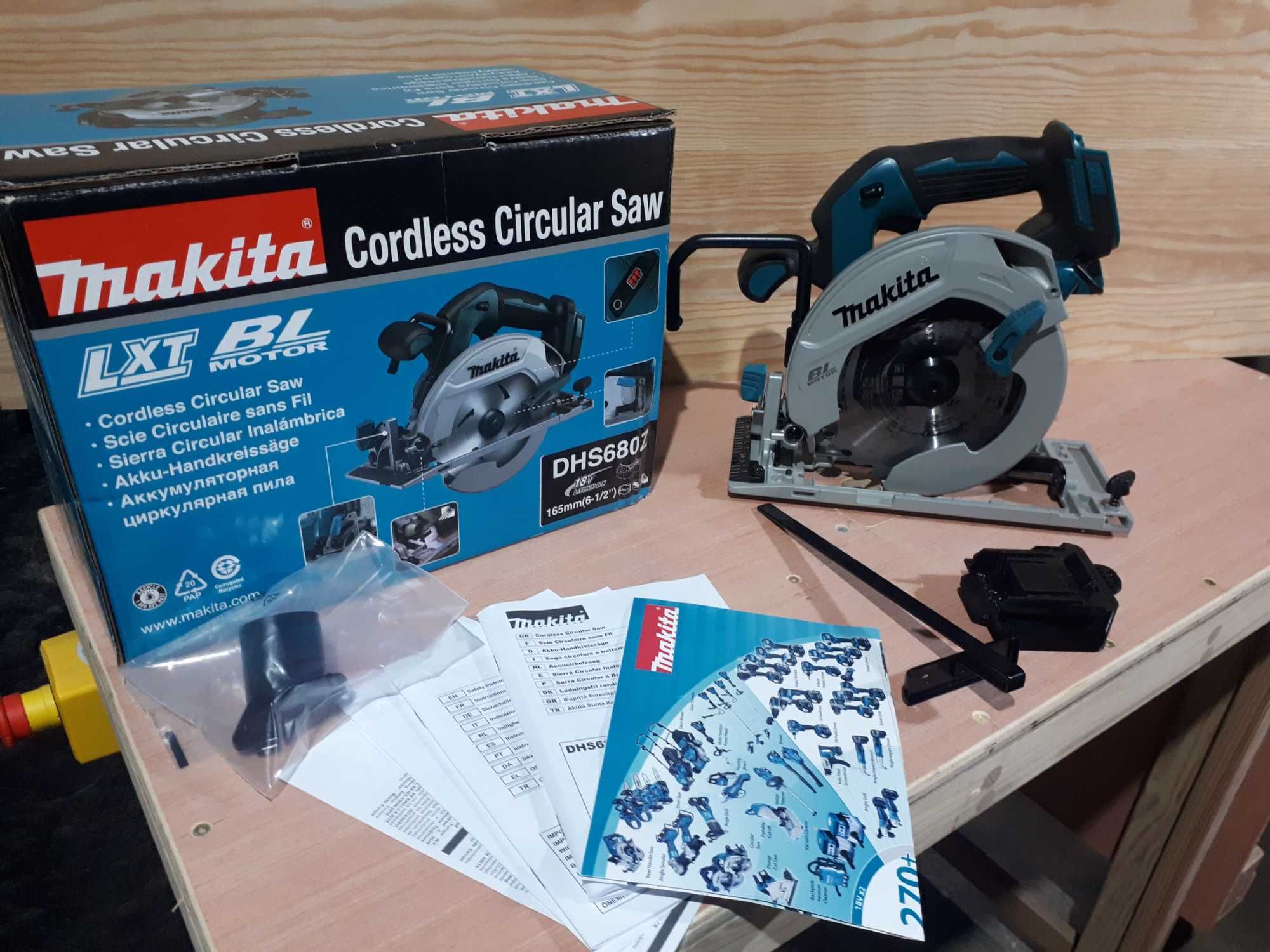 Serra Circular Makita DHS680Z 18V