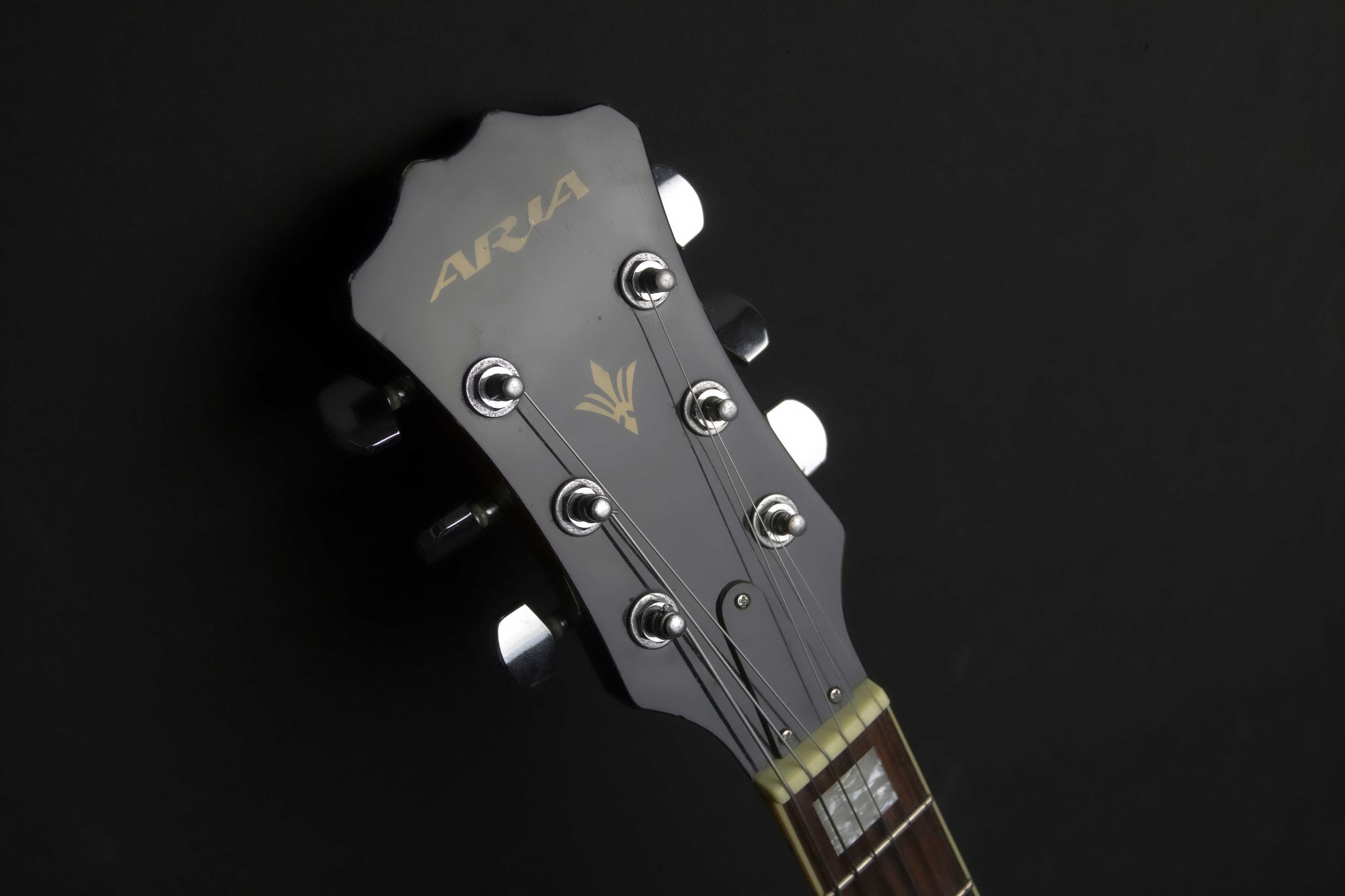 Guitarra Aria jazz FA 65