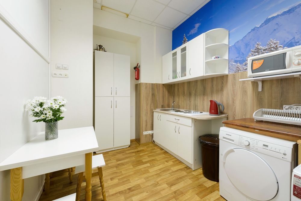 Новый хостел Киев Мы только открылись ! Метро Демеевская Васильковская-10-555.biz.ua