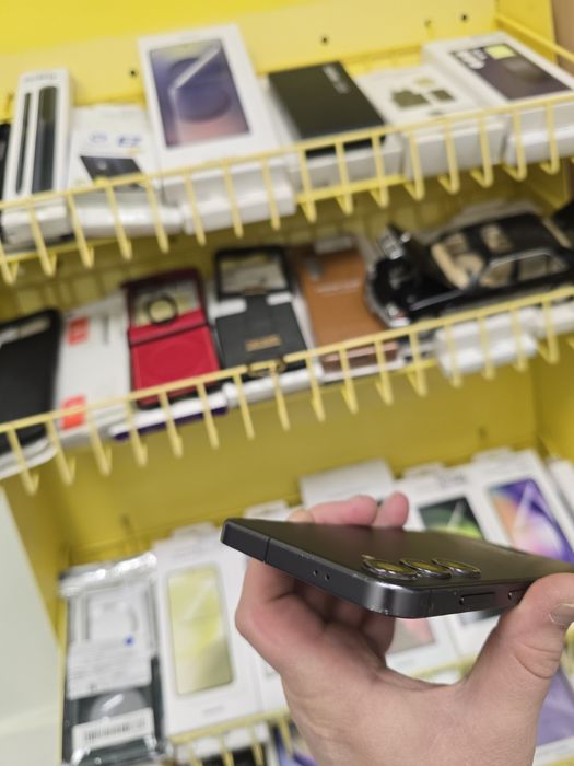 Samsung Galaxy S24 Plus  12/512gb