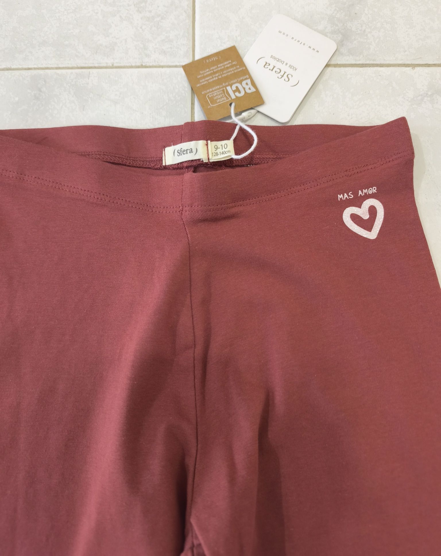 Leggings Castanhas Novas da Sfera