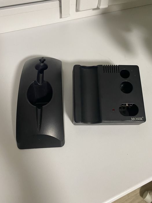 Зарядная станция для машинки MOSER