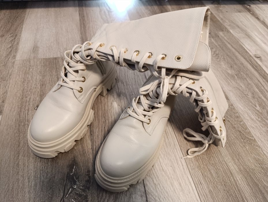 Kozaki kremowe, skórzane używane rozmiar 41