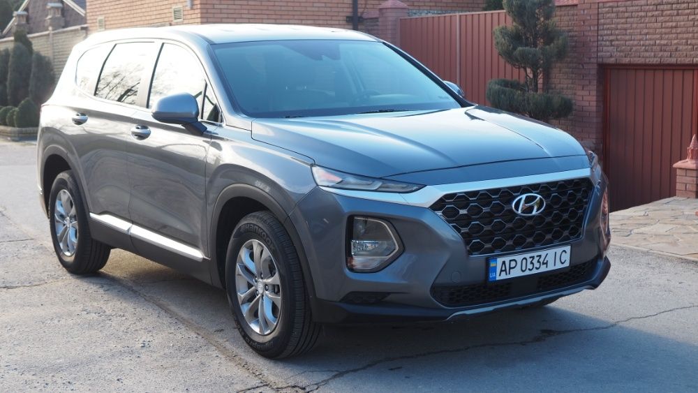 Продам Hyundai Santa Fe 2019