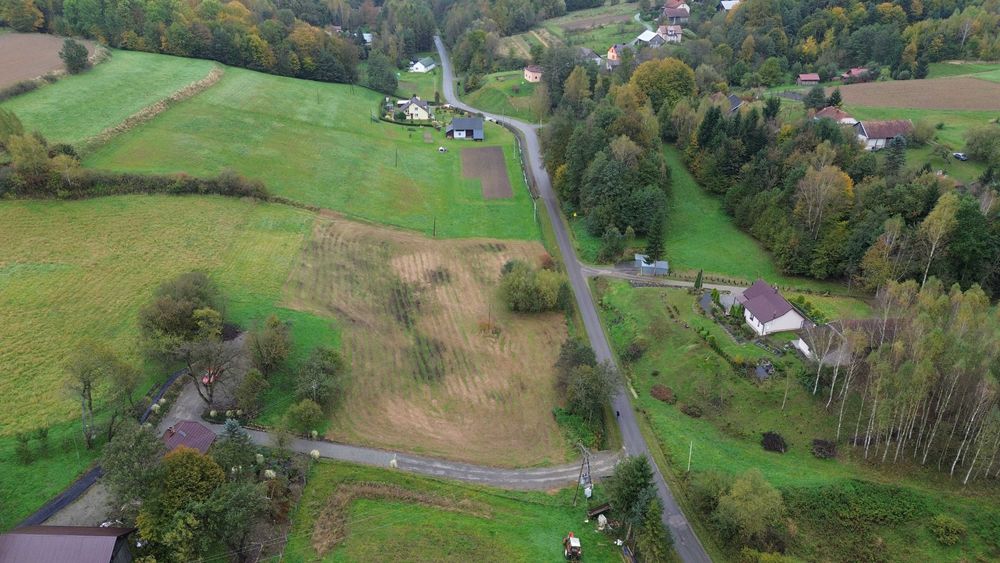 Działka budowlana z WZ-ką w bardzo spokojnej okolicy