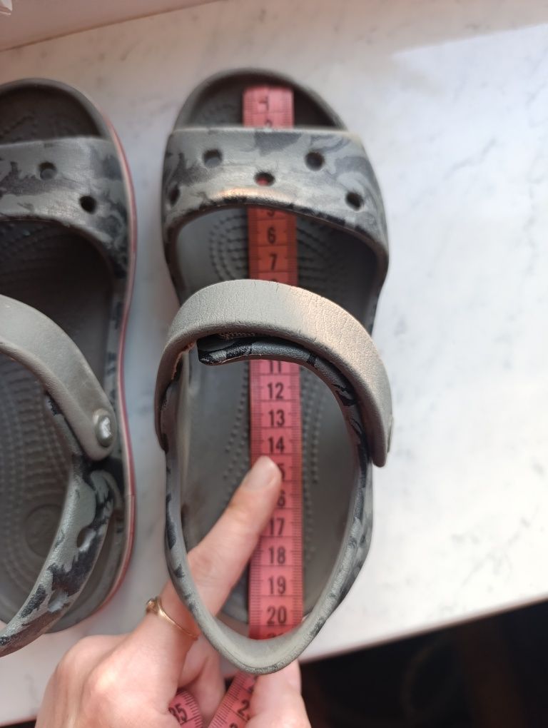 Детские босоножки Crocs