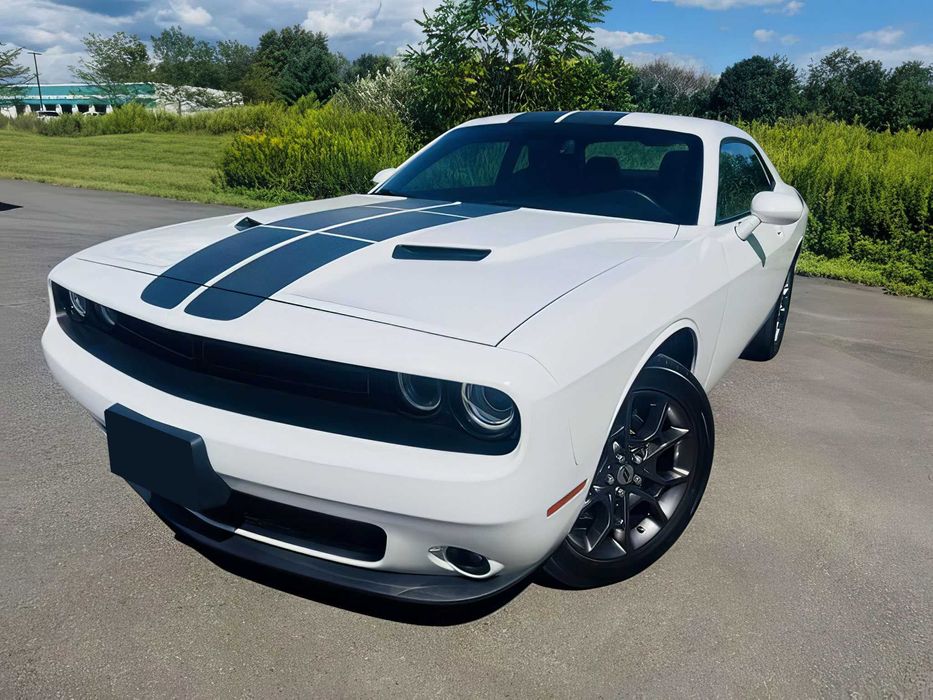 Dodge Challenger      2018