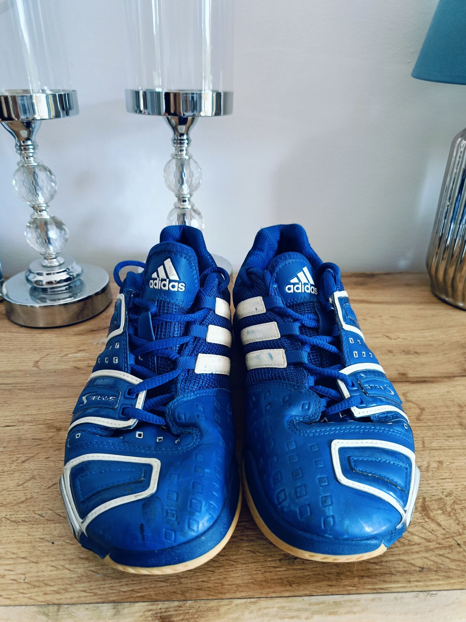 Buty adidas Stabil niebieskie 42 i 2/3