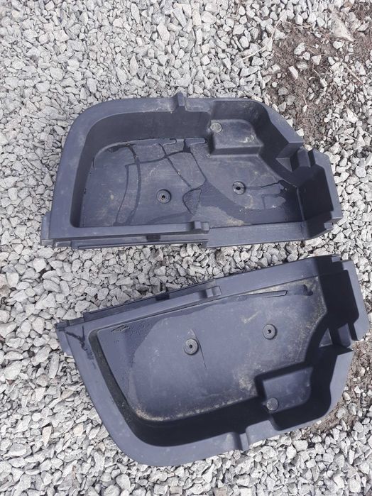 Полка вставка для інструментів Тойота Avensis T25 toyota 64995 64997