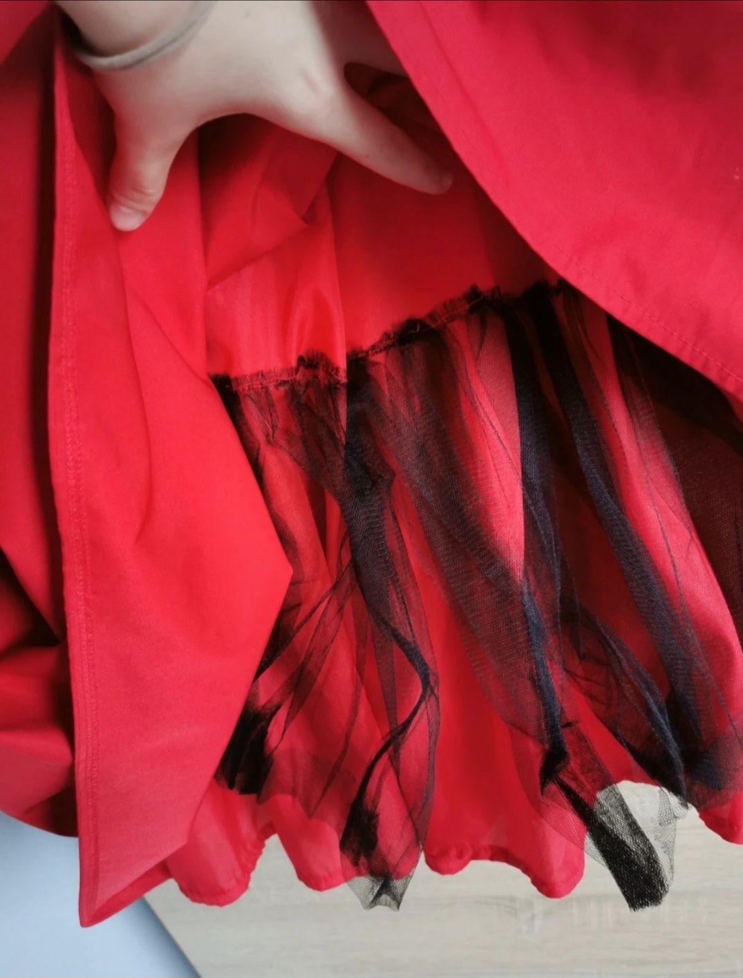 Sukienka damska czerwona z wiązaniem na plecach rozmiar S/M