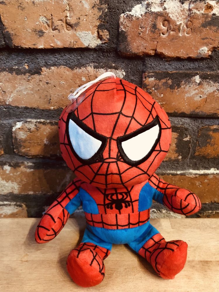 Pluszak Marvel Spiderman Nowy