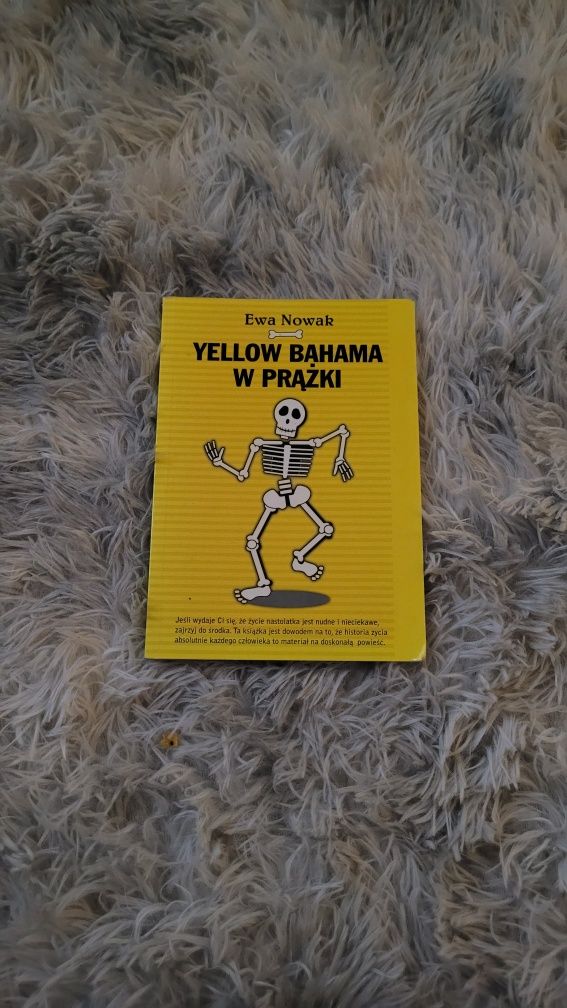 Książka  Ewa Nowak Yellow Bahama w prążki.
